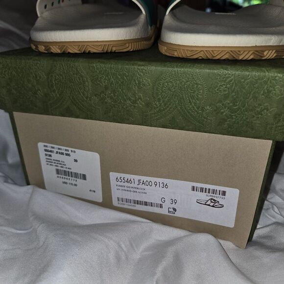 Gucci GG Interlocking Logo Rubber Sandals Shoes Slides Sz 39 NEW - Picture 3 of 11